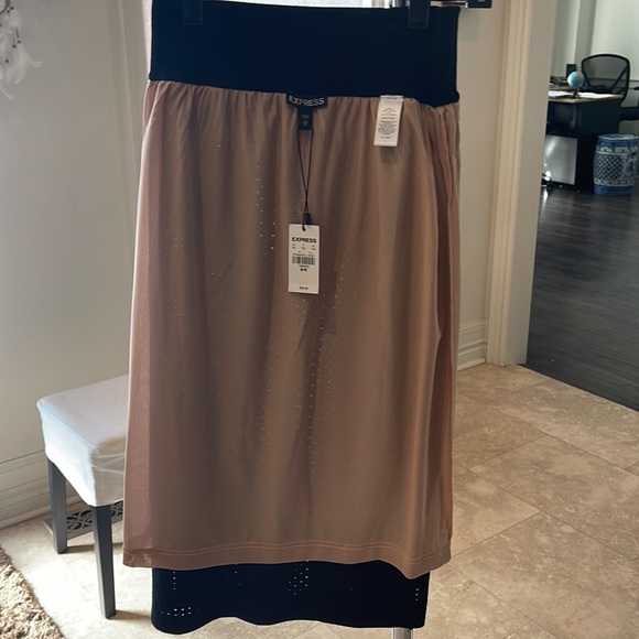 Express black skirt size medium brand new with label - Picture 3 of 5